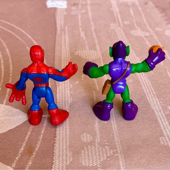 Playskool Marvel Super Heroes Adventures Spider-Man & Goblin 2.5” Figure - Picture 4 of 7